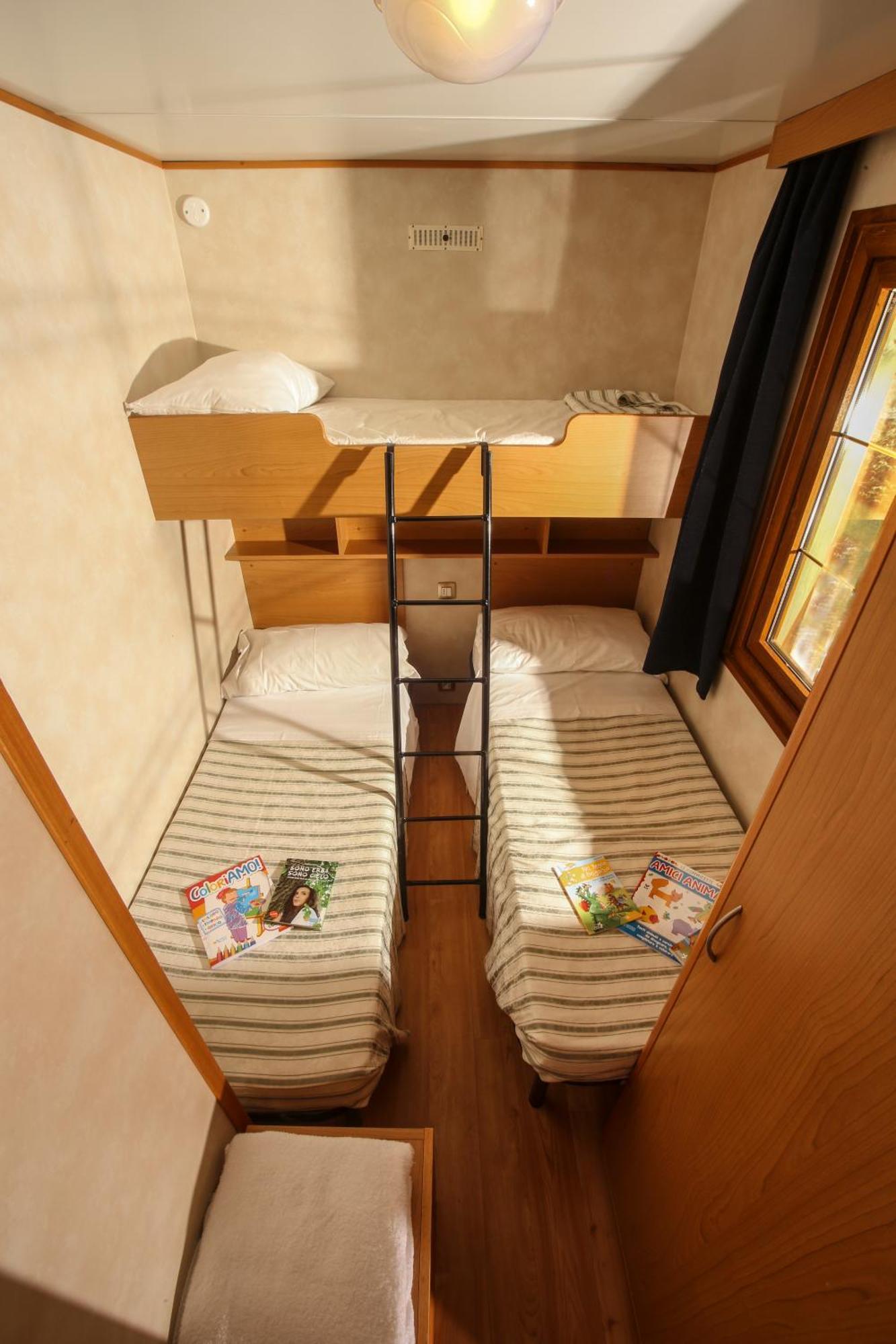 Camping Villaggio Calypso 쿠프라마리티마 외부 사진