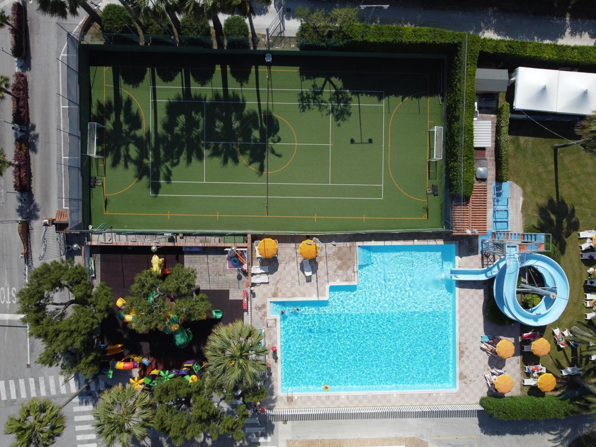 Camping Villaggio Calypso 쿠프라마리티마 외부 사진